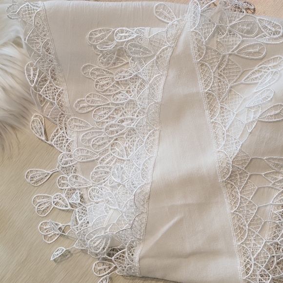 Swedish shop linen shawl - Picture 10 of 10